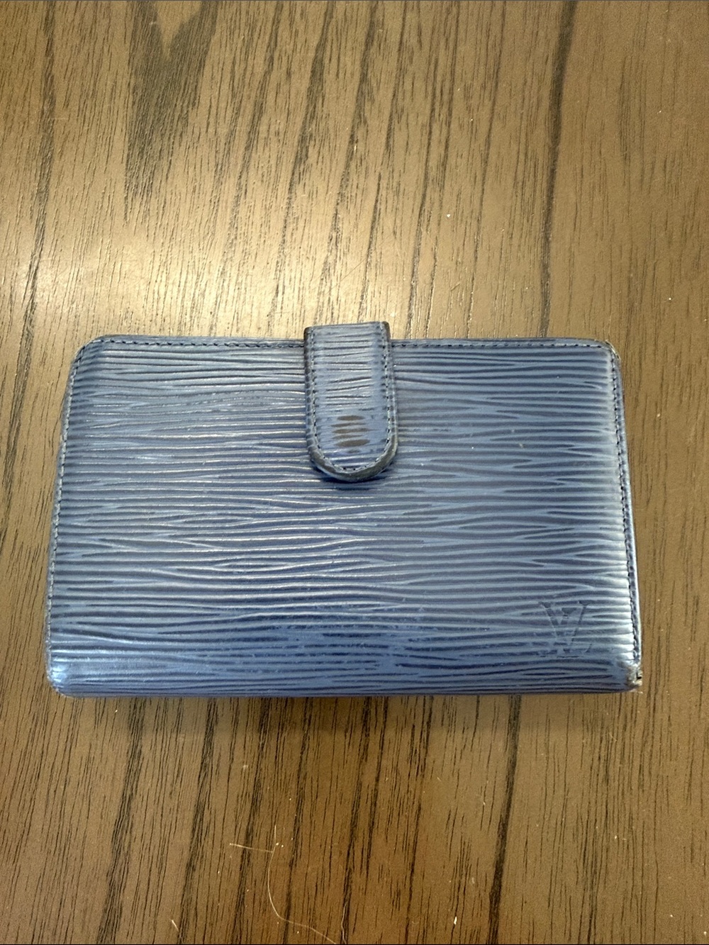 Louis Vuitton Blue Epi Leather compact kiss lock Wallet